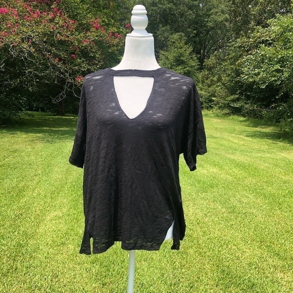 We the free oversized tee size S.  EUC - Picture 1 of 8